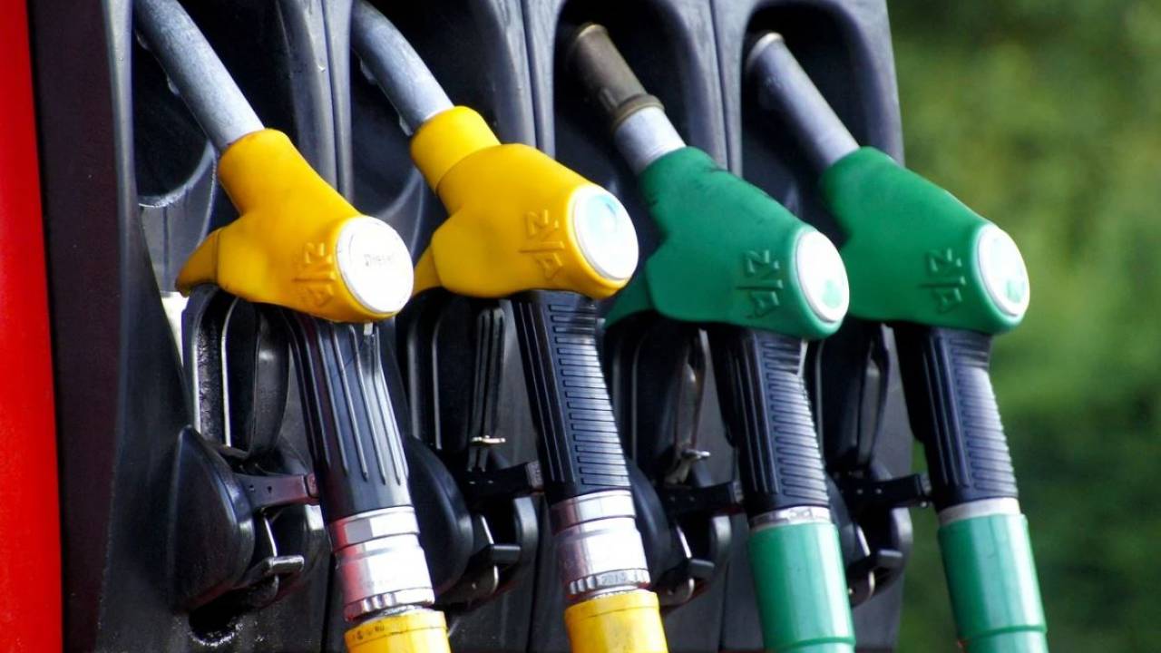 Рост цен на бензин объяснил глава Нацбанка
