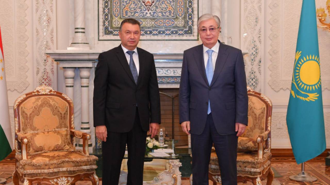 Токаев встретился с премьером Таджикистана