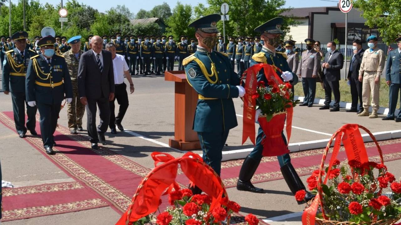 В Акмолинской области почтили память первого министра обороны страны Сагадата Нурмагамбетова