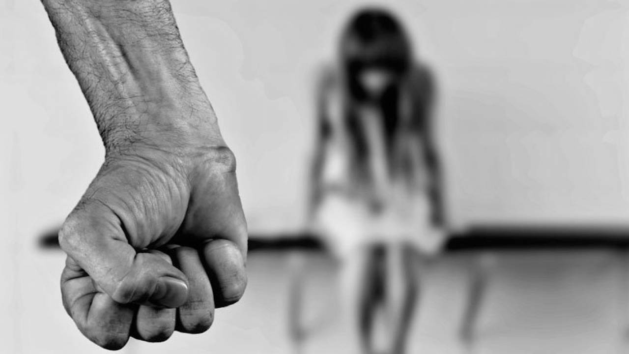 В Актау девушка "нечаянно" посадила в тюрьму на 10 лет своего сожителя за изнасилование
