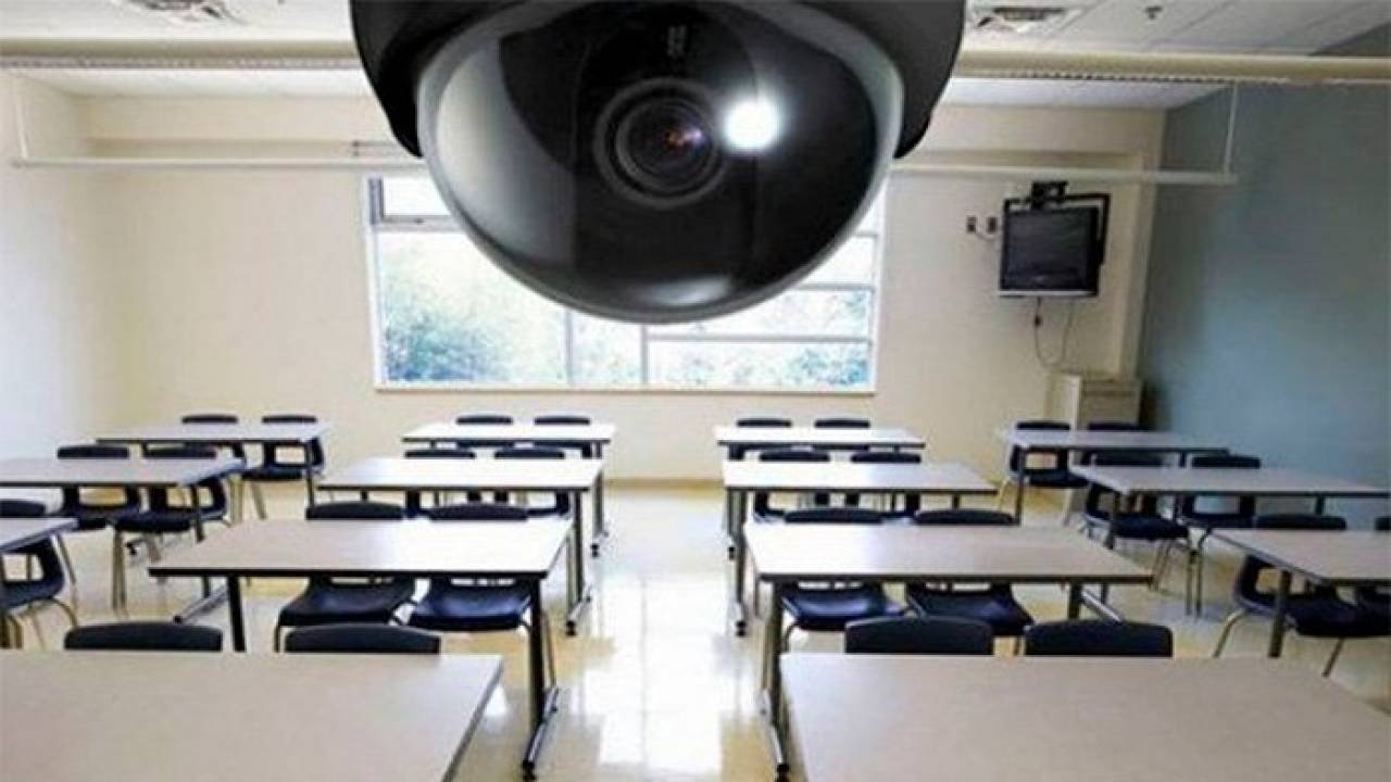 Видео со школьных камер будет под контролем полиции