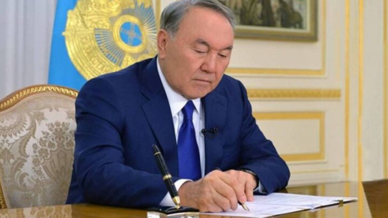 Назарбаев выразил соболезнование родственникам Мануры Ахметовой