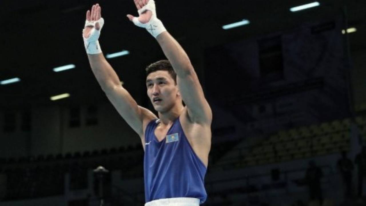 Призера чемпионата Азии по боксу забрали в армию после возвращения в Казахстан