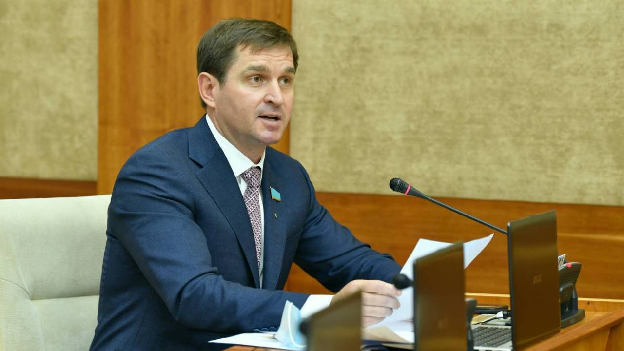 "Взрыв" на цементном заводе: депутаты попросил прокуратуру разобраться
