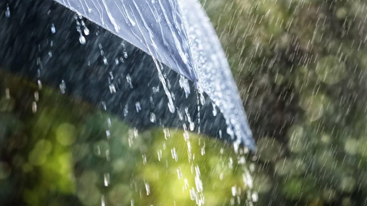 В Шымкенте и семи областях объявлено штормовое предупреждение 