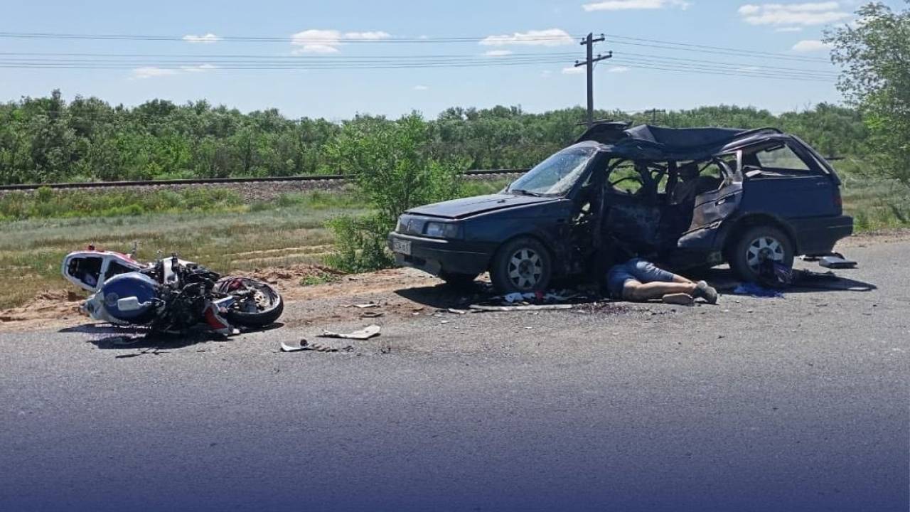 В страшном ДТП в Уральске погибли оба водителя