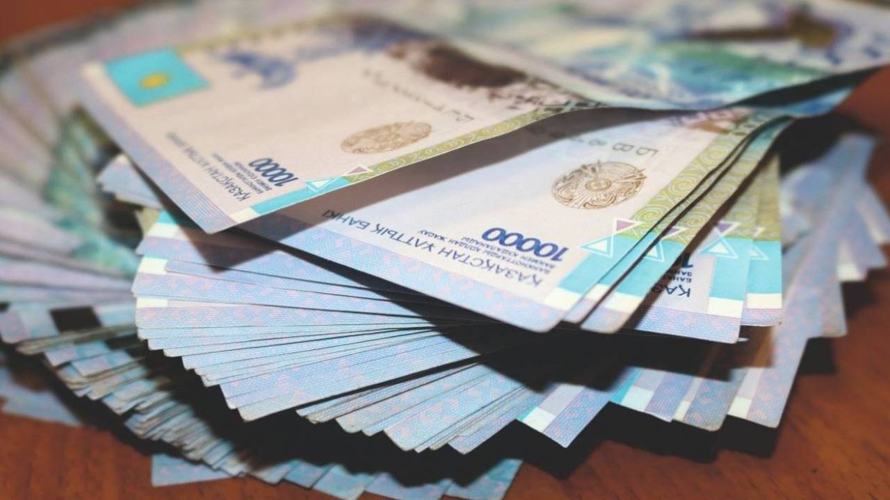 В Жамбылской области шести работникам незаконно выплатили зарплату на 6 млн тенге