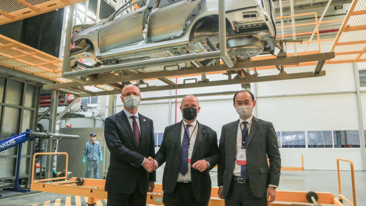 На костанайском заводе состоялся старт совместного производства автомобилей Lada