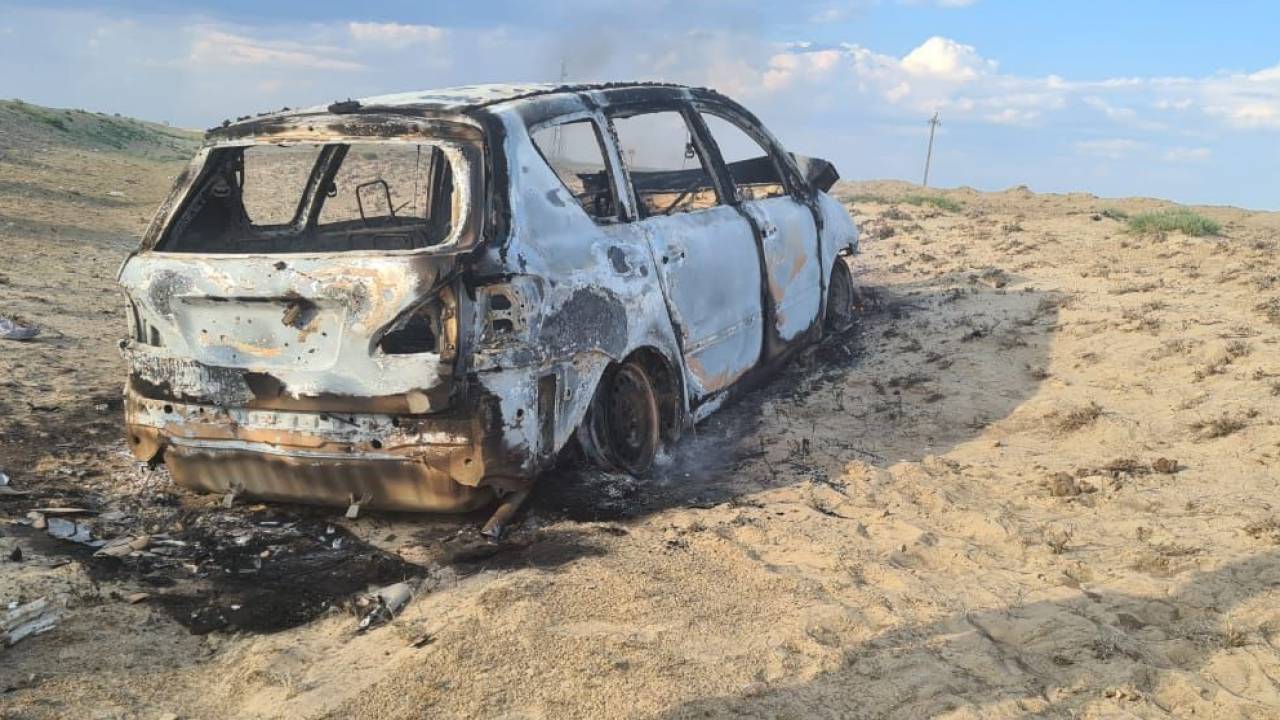 Женщина заживо сгорела в салоне Toyota на дороге Атырау - Астрахань