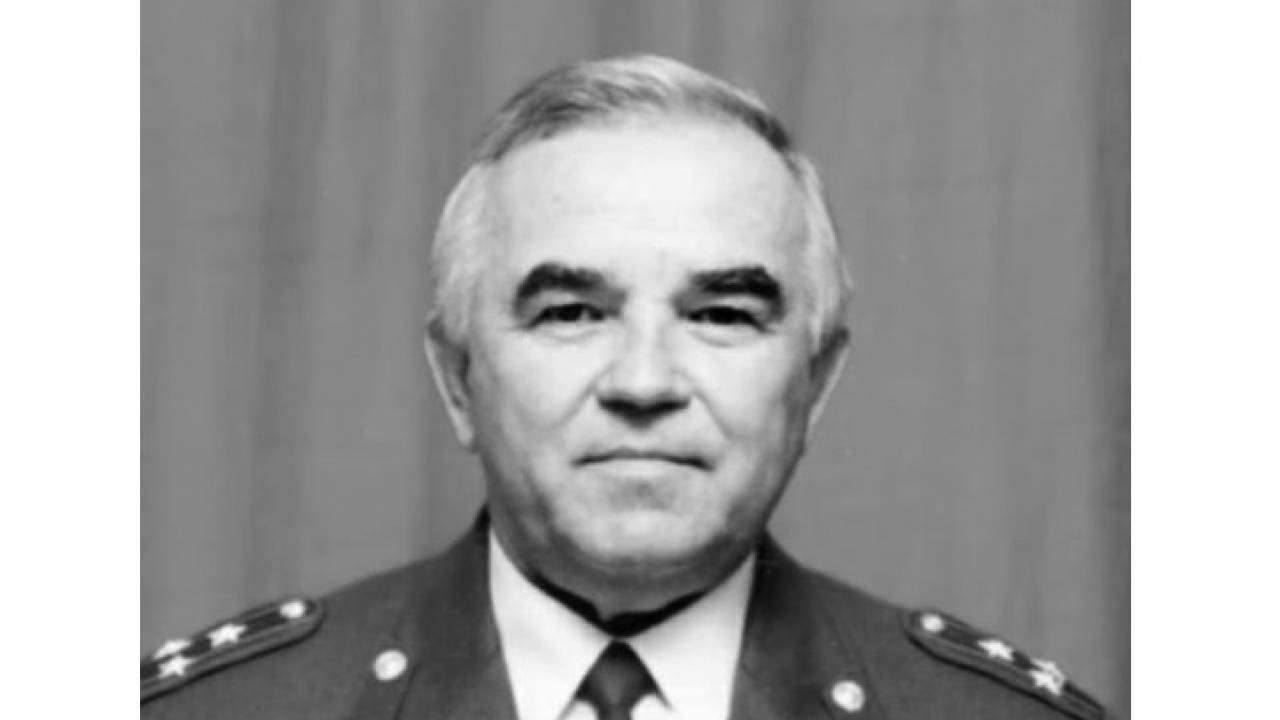 Экс-начальник полиции Жамбылской области скончался от COVID-19