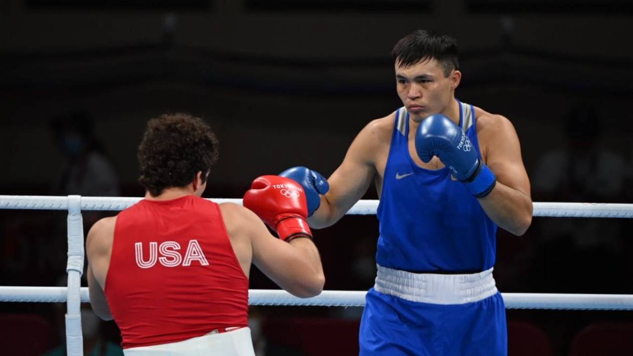 Судейство боя капитана сборной Казахстана на Олимпиаде-2020 вызвало возмущение