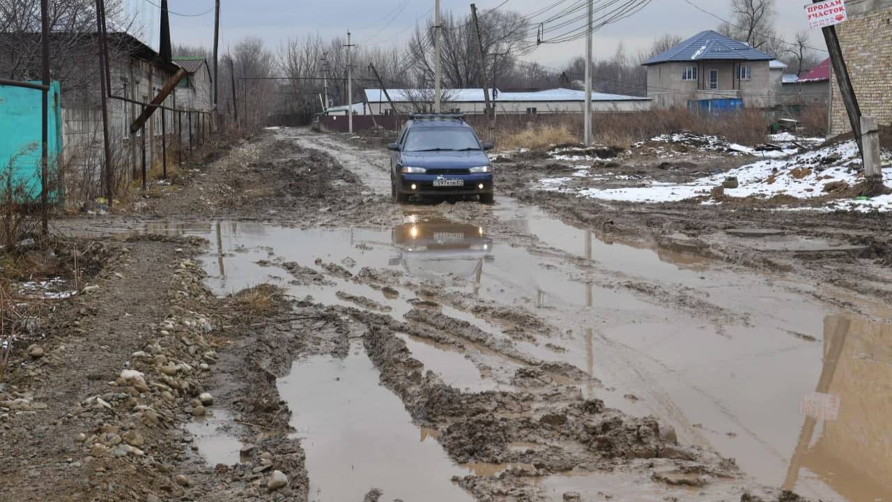 30 лет ждут ремонта дороги жители четырех сел Атырауской области