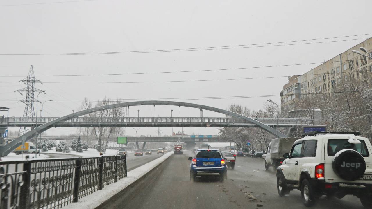 Гололед и снег – прогноз погоды на три дня в Алматы