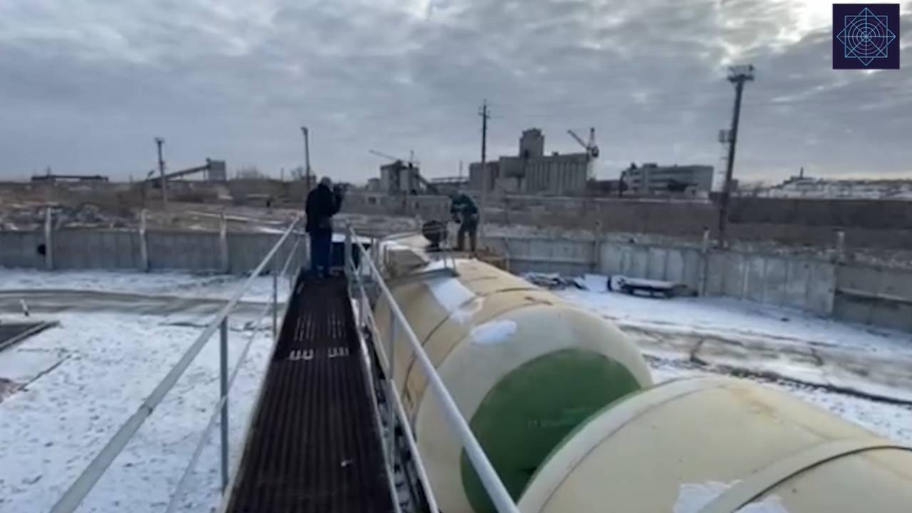 Почти 500 тонн бензина пытались вывезти из Казахстана в Россию