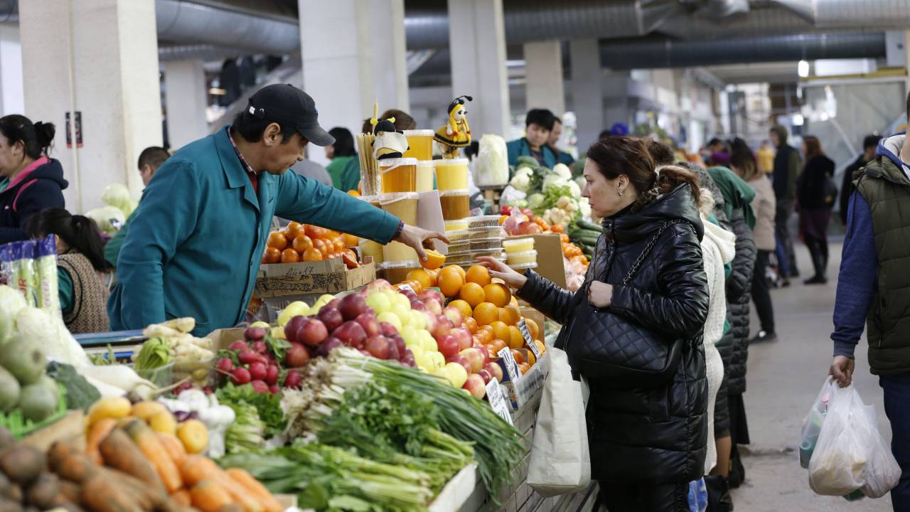 Рост цен на еду бьет рекорды в Казахстане - исследование