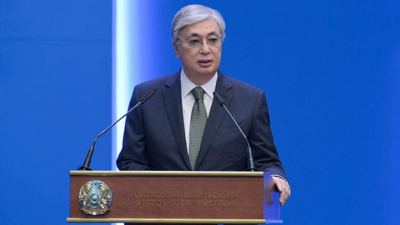 Токаев: Казахстан не позволит втянуть себя в международные споры